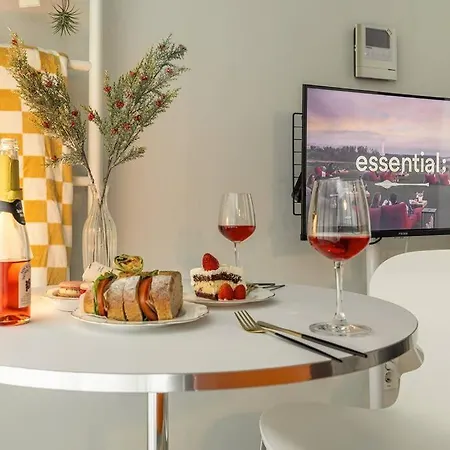 Warm Thing Apartment